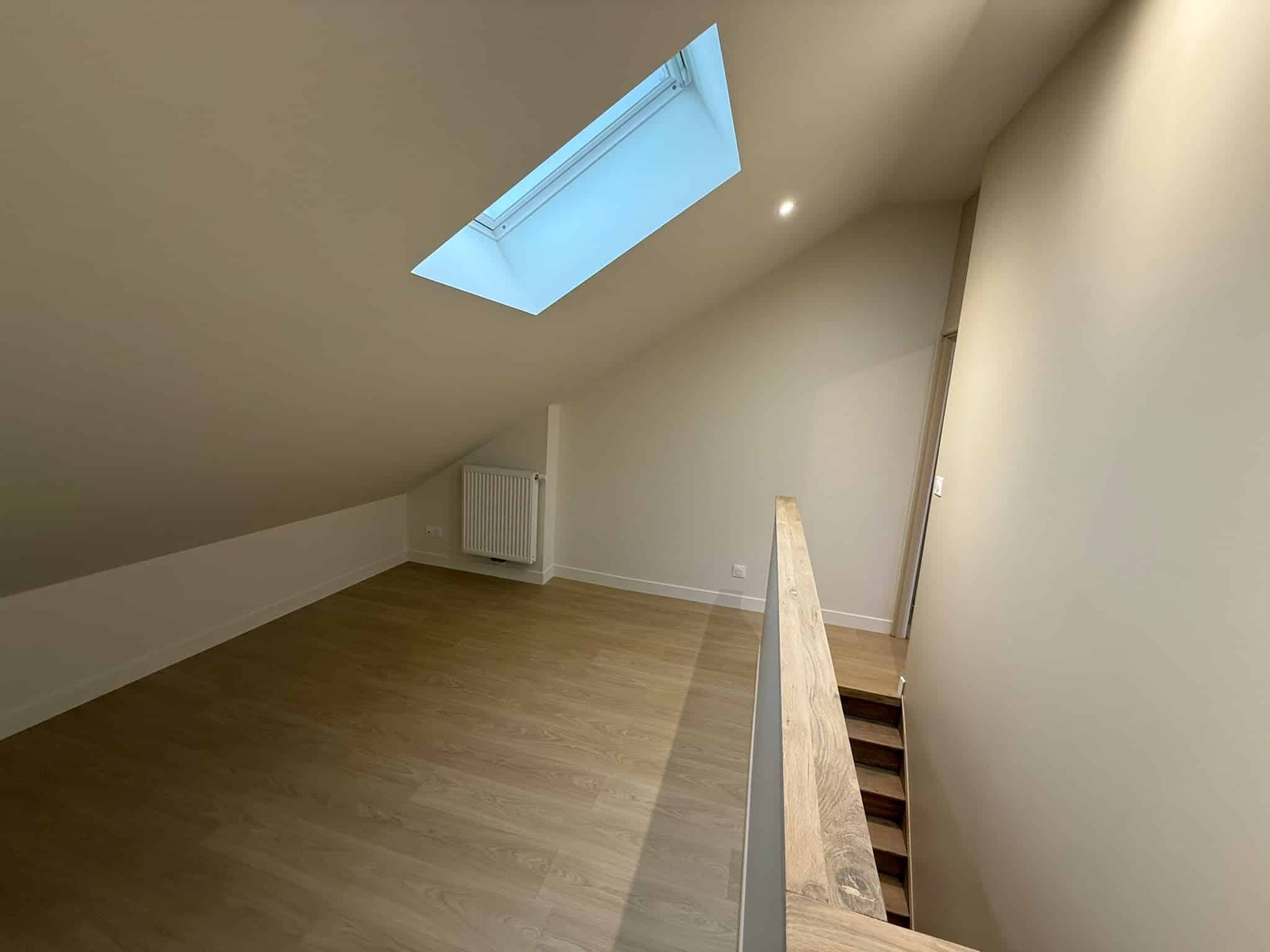 Mezzanine sous combles par GD Light